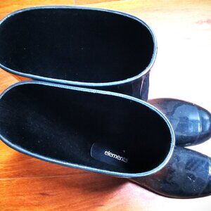 Rain boots 7.5 Brand New in Box